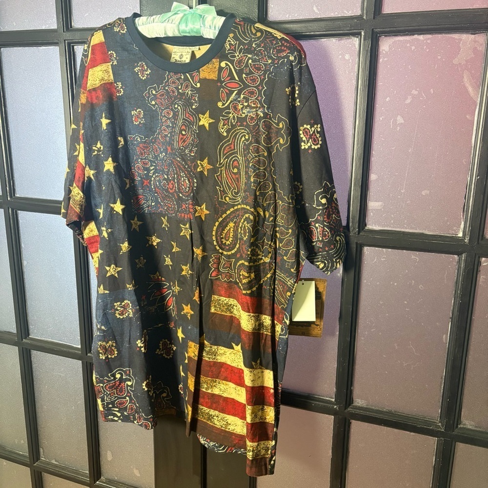 Akademiks Jeanius XL Y2K Oversized Flag Paisley Graphic Tee Streetwear - Picture 2 of 9